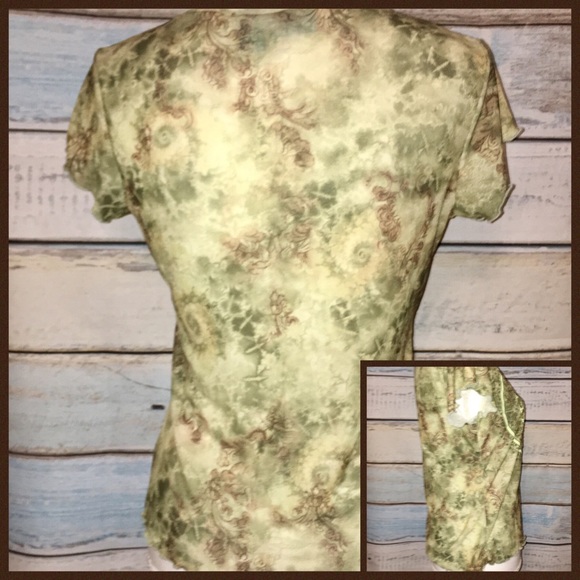 TeeCo Semi Sheer Green Beaded Tee Size M - Picture 2 of 5
